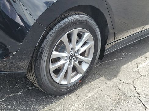 Used 2022 MAZDA MAZDA3 s image 7