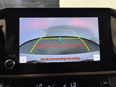 Used 2025 Toyota Camry LE FWD image 21