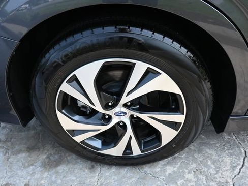 Used 2025 Subaru Legacy Premium AWD/4WD image 12