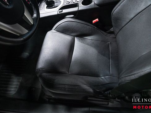 Used 2009 Pontiac G8 GT w/ Premium Package RWD image 15