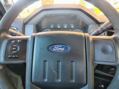 Used 2011 Ford F250 XL w/ Skid Plate Pkg AWD/4WD image 11