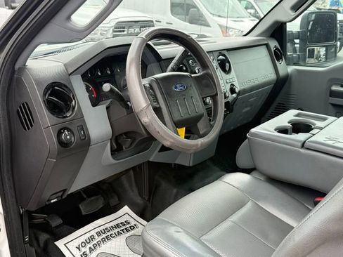 Used 2013 Ford F550 2WD Regular Cab Super Duty w/ Payload Upgrade Pkg image 18