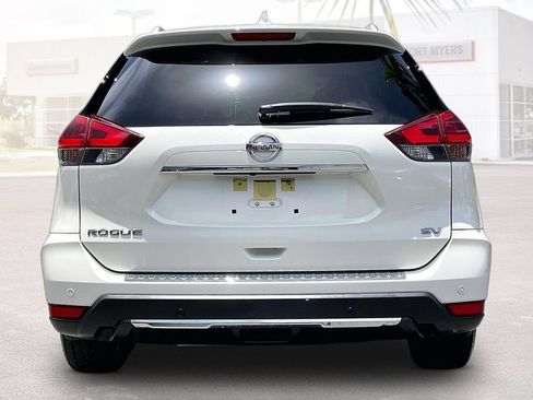 Used 2020 Nissan Rogue SV FWD image 16