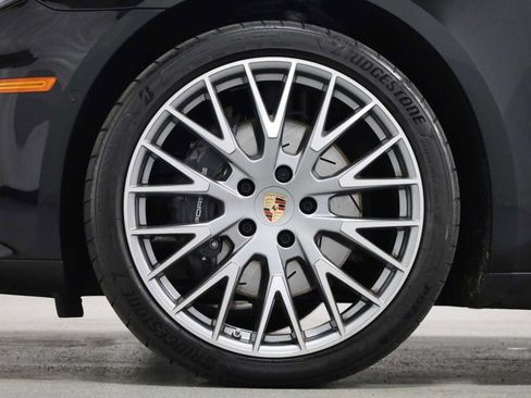 Certified 2026 Porsche Panamera RWD image 40