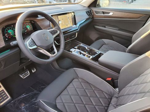 New 2026 Volkswagen Atlas SEL Premium R-Line image 7