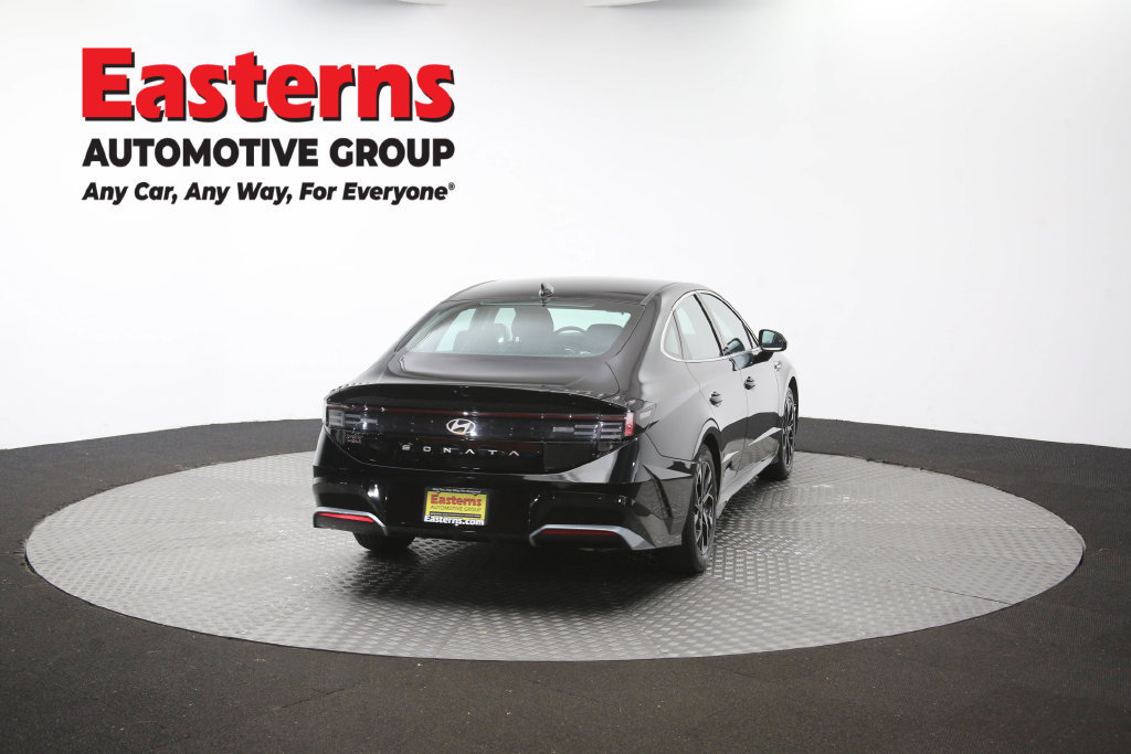 Used 2025 Hyundai Sonata SEL FWD image 42