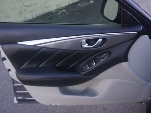 Used 2014 INFINITI Q50 S 3.7 Sedan 4D w/ Navigation Package image 23