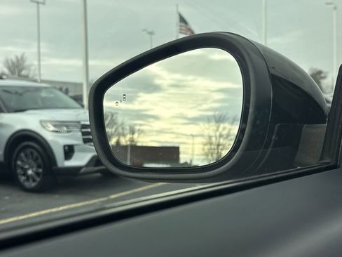 Used 2023 Ford Mustang Mach-E Select image 29