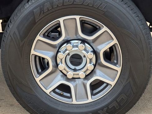 Used 2024 Ford F250 Lariat AWD/4WD image 11