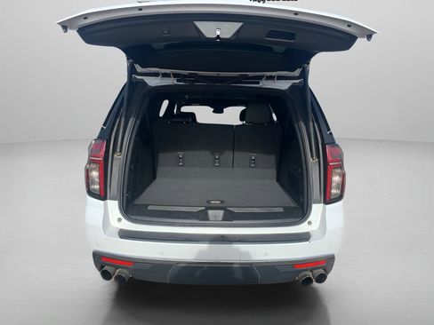 Used 2023 Chevrolet Suburban Premier image 26