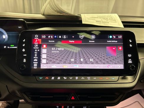 Used 2024 Dodge Charger R/T Scat Pack w/ Plus Group image 17