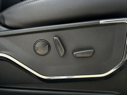 Used 2024 Ford F250 Lariat image 32