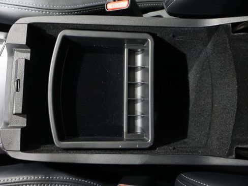 Used 2024 Subaru Ascent Limited w/ Technology Package image 36