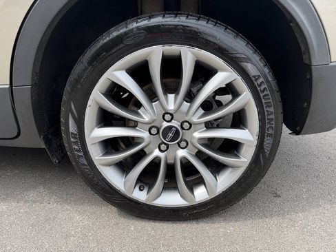 Used 2017 Lincoln MKC Reserve FWD image 7