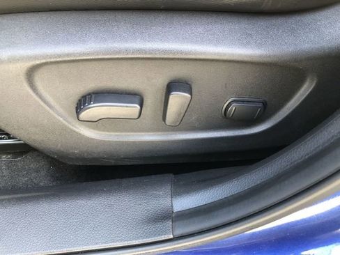 Used 2018 Nissan Rogue SL FWD image 29