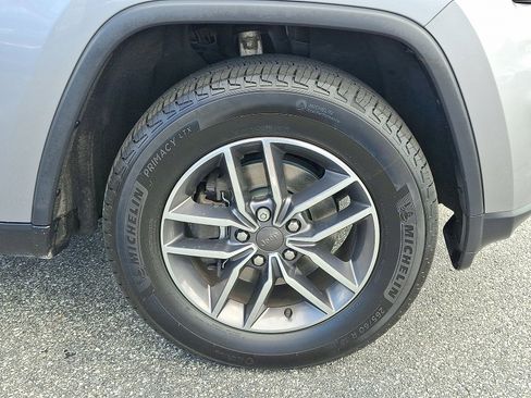 Used 2020 Jeep Grand Cherokee Limited image 8