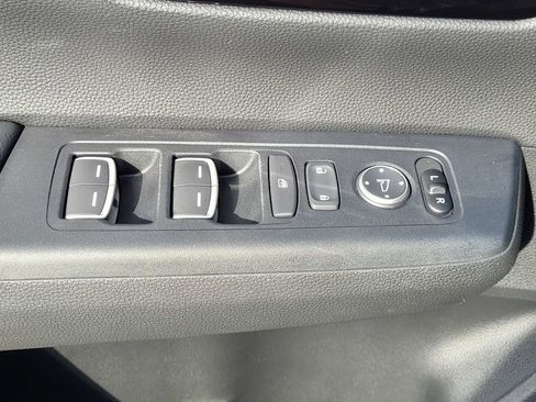 Used 2025 Honda CR-V EX-L image 16