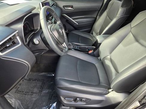 Certified 2025 Toyota Corolla Cross XLE w/ Convenience Package image 10