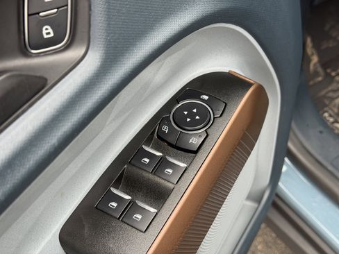 Used 2023 Ford Maverick Lariat w/ Lariat Luxury Package image 10