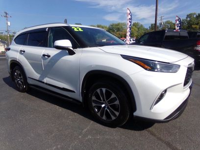 Used 2022 Toyota Highlander XLE