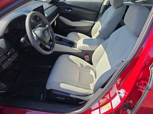 Certified 2025 Honda Accord SE image 16
