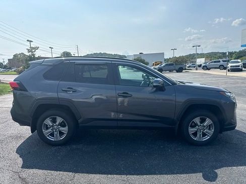 Used 2024 Toyota RAV4 XLE AWD/4WD image 11