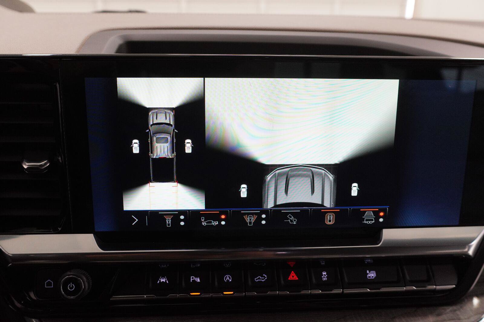 Used 2024 Chevrolet Silverado 1500 LTZ w/ Technology Package RWD image 18