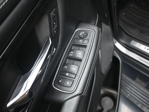 Used 2022 RAM 1500 Limited w/ Body-Colour Bumper Group AWD/4WD image 13