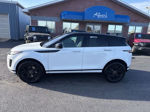 Used 2020 Land Rover Range Rover Evoque SE image 3