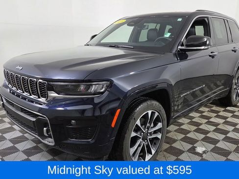 Used 2023 Jeep Grand Cherokee Overland w/ Luxury Tech Group IV image 3