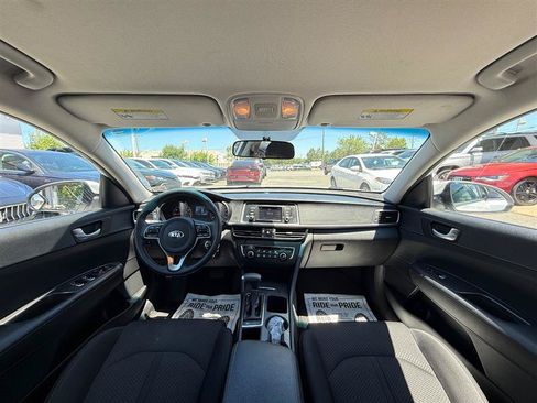 Used 2017 Kia Optima LX FWD image 26