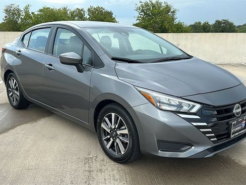 Used 2025 Nissan Versa SV FWD image 14