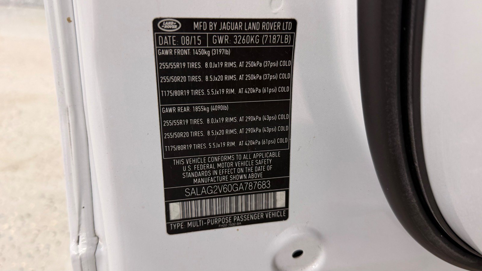 Used 2016 Land Rover LR4 HSE AWD/4WD image 51