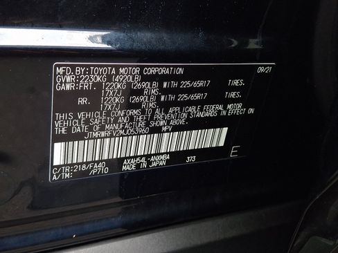 Used 2021 Toyota RAV4 XLE AWD/4WD image 30