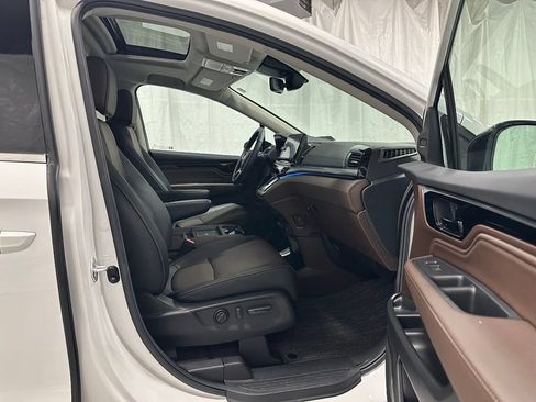 Used 2025 Honda Odyssey Elite image 58