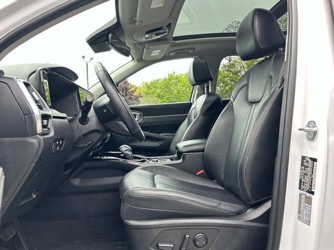 Certified 2023 Kia Sorento SX AWD/4WD image 21