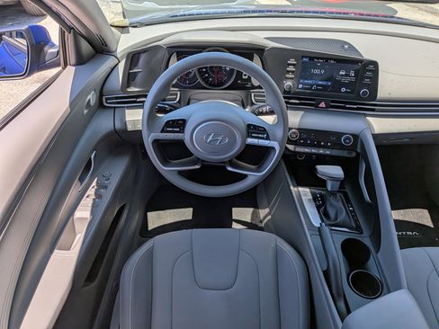 Used 2023 Hyundai Elantra SEL FWD image 16
