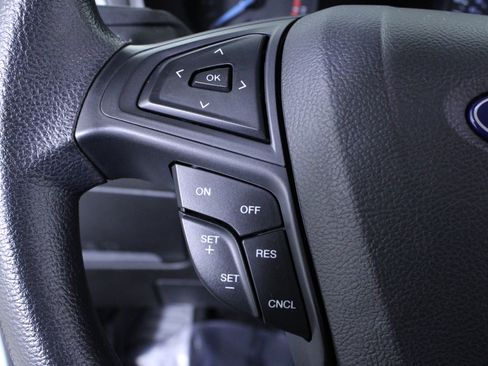 Used 2019 Ford Edge SE image 22