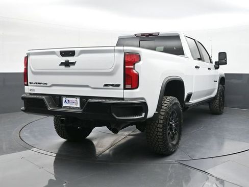 New 2026 Chevrolet Silverado 2500 ZR2 w/ LPO, Dark Essentials Package image 12