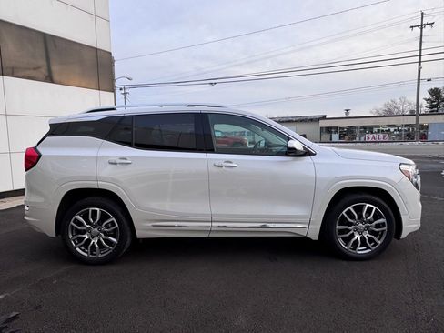 Used 2024 GMC Terrain Denali w/ Denali Premium Package image 6