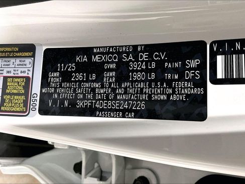 New 2025 Kia K4 LXS image 32