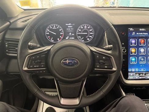 Used 2025 Subaru Outback Premium AWD/4WD image 6