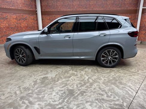 Used 2026 BMW X5 xDrive50e w/ M Sport Package AWD/4WD image 2