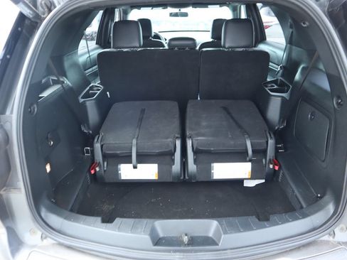 Used 2019 Ford Explorer XLT w/ Equipment Group 202A FWD image 12