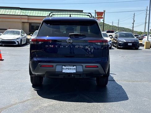New 2026 Nissan Pathfinder Platinum AWD/4WD image 4