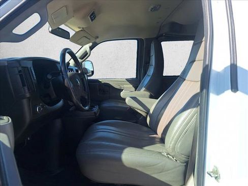 Used 2022 Chevrolet Express 3500 LS image 10