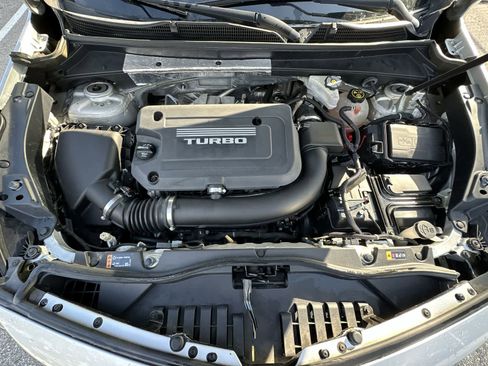 Used 2019 Cadillac XT4 Premium Luxury FWD image 27