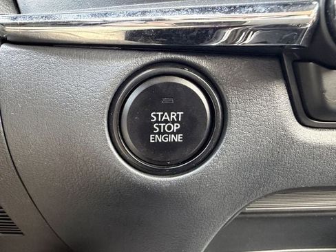 Used 2025 MAZDA CX-30 AWD 2.5 S w/ Preferred Package image 19