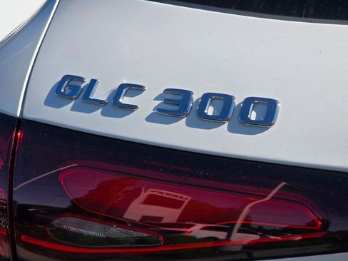 New 2026 Mercedes-Benz GLC 300 4MATIC image 31