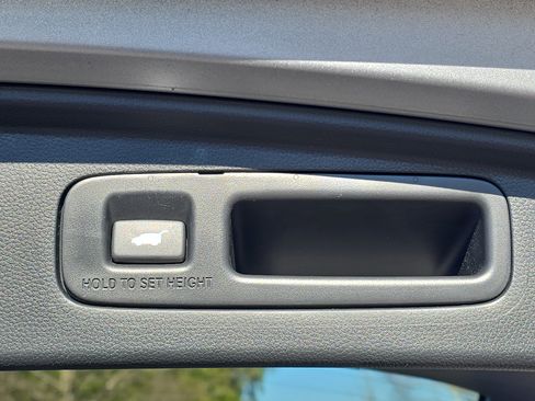 Used 2024 Honda CR-V EX-L image 13